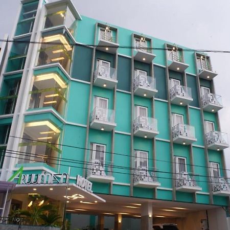 三宝垄阿鲁曼新邦利马酒店 外观 照片